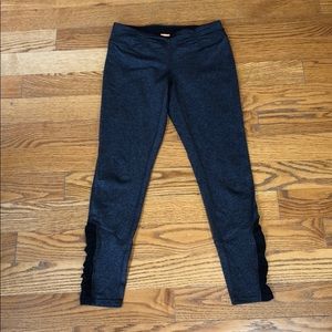 Lucy Leggings cute- gathered on let’s! EUC